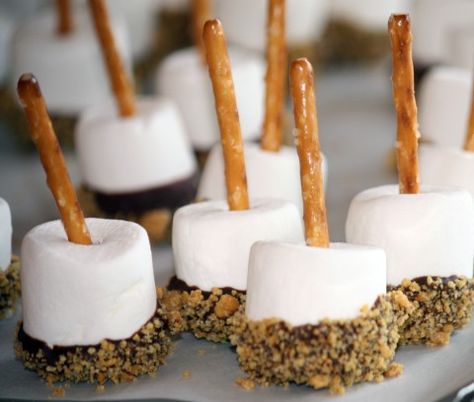 S'more pops with pretzel sticks Bakesale Ideas, Fall Bake Sale, Smores Pops, Dipped Marshmallows, Chocolate Dipped Marshmallows, Church Fundraisers, Marshmallow Dip, Fundraiser Ideas, Sale Ideas