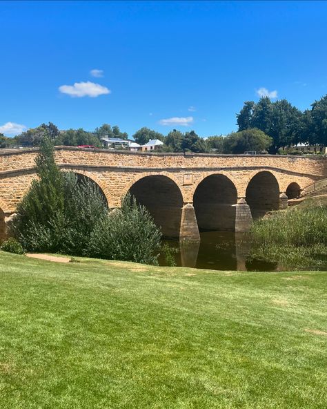 #Tb chill dayss with the Koreans in Richmond Bridge in Tasmania. Hope yall doing well :)) Tasmania, Bridge