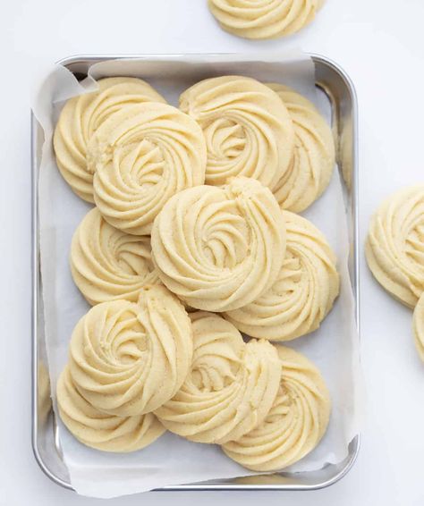 Butter Cookies Ooey Gooey Butter Cookies, Gooey Butter Cookies, Oatmeal Cream Pies, I Am Baker, Fried Ice Cream, Oatmeal Cream, Spritz Cookies, Buttery Cookies, Cookie Calories