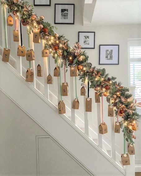 9 gorgeous DIY Advent Calendar Ideas your kids will love this Christmas! Diy Advent Calendar Ideas, Stair Garland, Advent Calendar House, Advent Diy, Christmas Diy Kids, Advent Calendar Ideas, Christmas Advent Calendar Diy, Advent Calendar Gifts, Xmas Deco