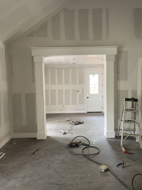 Encased Opening, Cased Openings Between Rooms, Tiny Hallway Ideas, Doorway Molding, Doorway Moulding, Doorway Design, Box Molding, Cased Opening, Craftsman Style Interiors