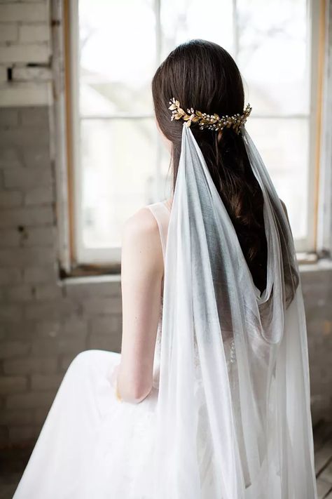 Veil Hair Down, Bohemian Veils, Lazaro Bridal Gown, Drape Veil, Trumpet Bridal Gown, Gold Headpiece Wedding, Draping Wedding, Silk Veil, Drop Veil