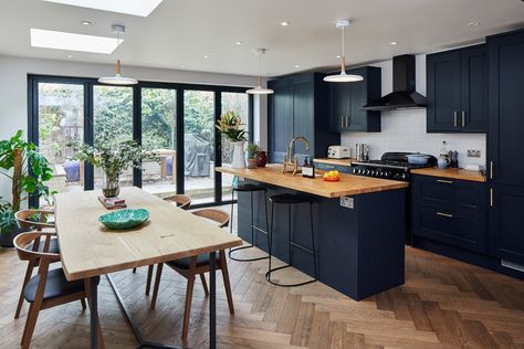 Kitchen Diner Extension, Open Plan Kitchen Dining Living, Open Plan Kitchen Diner, Interior Dapur, Open Plan Kitchen Dining, Open Plan Kitchen Living Room, London Kitchen, Cooker Hood, Extension Ideas