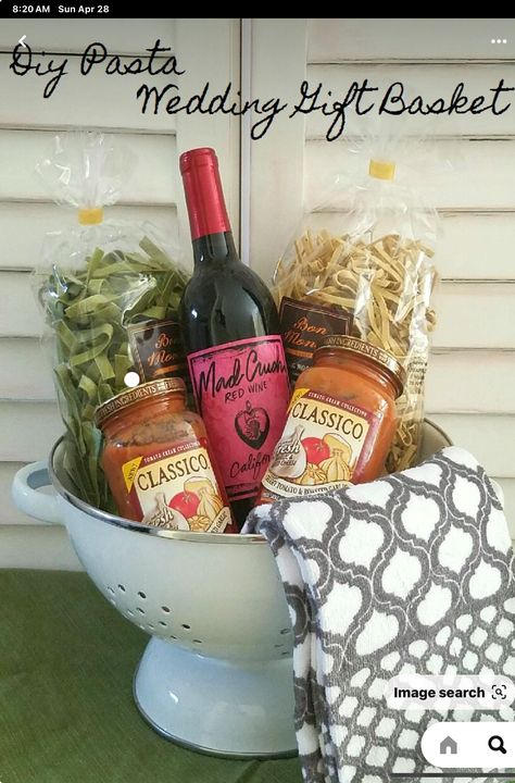 Pasta Gift Basket, Wine And Cheese Basket, Wine And Pasta, Pasta Gifts, Wedding Gift Baskets, Gift Basket, Gift Baskets, Red Wine, Wedding Gifts