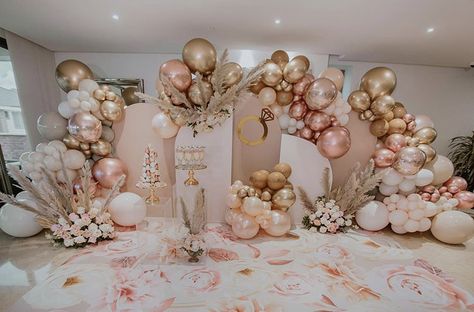 Boho Birthday Party Backdrop, Boho Birthday Party Adult, Neutral Birthday Party Themes, Party Paper Decorations, Neutral Birthday Party, Birthday Party Paper Decorations, Baby Shower Decorations Neutral, Baby Shower Balloon Decorations, Deco Ballon