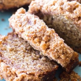 Coffee Cake Banana Bread Coffee Cake Banana Bread, Banana Bread Coffee Cake, Crumb Cake Topping, Cake Banana Bread, Crumb Cake Muffins, Classic Coffee Cake, Banana Coffee Cakes, Classic Banana Bread, Cake Banana