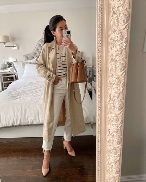 Polene No. 8 mini bag review // petite trench coat outfit Petite Workwear, Polene Paris Bag, Bucket Bags Outfit, Workwear Ideas, Neutral Spring Outfit, Petite Trench Coat, Tan Trousers, Extra Petite, Trench Coat Outfit