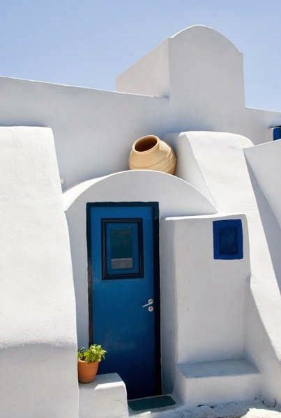 Santorini, white and blue Mediterranean Architecture, Greek House, Visiting Greece, Blue Door, Santorini Greece, Beautiful Doors, Greek Island, Macedonia, Greece Travel