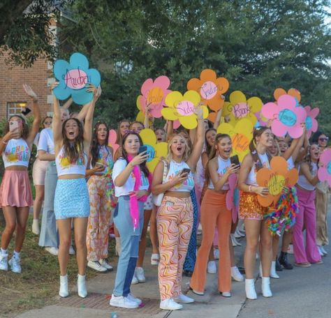 Flower Power Bachelorette Party Outfits, Disco Spirit Week, Groovy Bid Day Theme, Groovy Parade Float Ideas, 70s Bid Day Theme, Disco Day Spirit Week, Golden Hour Sorority Theme, Golden Hour Bid Day Theme, Color Themed Party Outfit