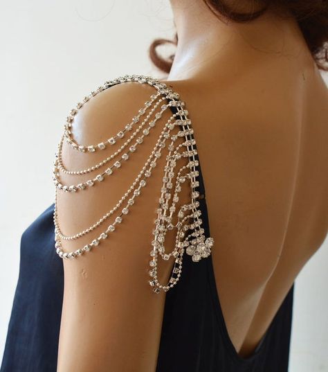 Shoulder Jewellery, Jóias Body Chains, Crystal Wedding Dress, Shoulder Jewelry, Shoulder Necklace, Wedding Necklaces, Wedding Dresses With Straps, Jewelry Hair, Wedding Dress Accessories