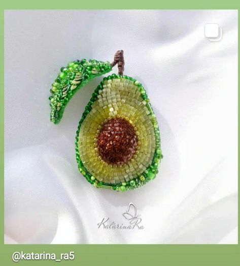 Avocado beads brooch Beaded Avocado, Appliqué Work, Beads Brooch, Bead Embroidery Patterns, Beaded Brooch, Bead Embroidery, Beaded Embroidery, Embroidery Patterns, Beading