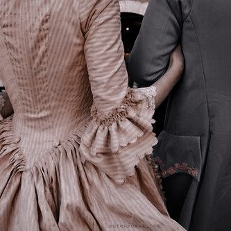 Romanticism Aesthetic, 1700s Aesthetic, 18th Century Aesthetic, Lucy Westenra, 1800s Aesthetic, Bridgerton Style, Victorian Era Dresses, Royalty Core, Clockwork Princess