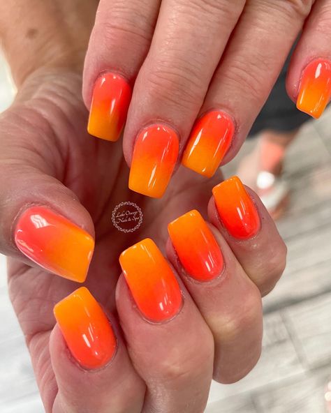 Orange Ombre Nails, Multicolored Nails, Orange Nail Designs, Chrome Nails Designs, Cute Toe Nails, Beauty Nails Design, Cute Nail Art Designs, Simple Gel Nails, Orange Ombre