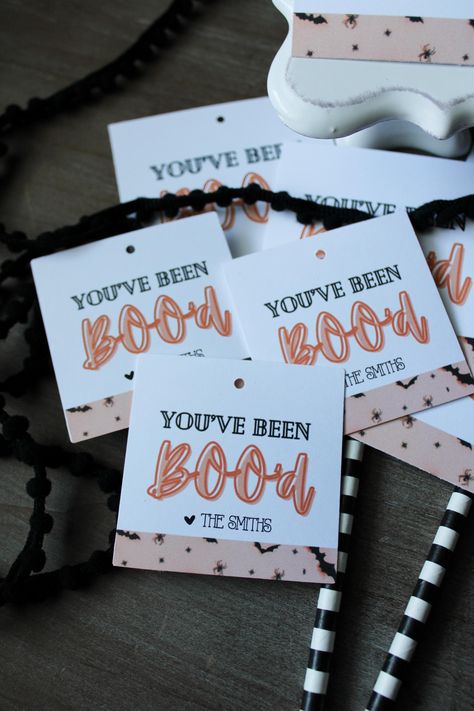 BOO! Add some fun to your Boo baskets with these tags! Printed on smooth quality cardstock, these tags come ready to tie on or can be purchased without a hole punch to add to make into a "stick" version -- if purchasing without a hole, please note that no "stick" will be included - tags only!  Approximate size:  2.5 square *tags only - twine, ribbon, etc not included *this is not a digital download - I print, cut and ship the tags to you - yay! Personalizable - leave the name you wish to list on Youve Been Bood, Boo Baskets, Halloween Goodie Bags, Halloween Goodies, Pink Halloween, Halloween Trick Or Treat, Bag Tag, Halloween Hacks, Goodie Bags