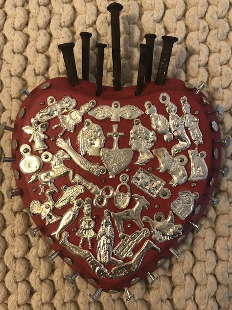 Scared Heart, Cut Nails, Shrines Art, Sacred Hearts, Racun Shopee, How To Cut Nails, Faith Jewelry, Heart Box, Silver Nails