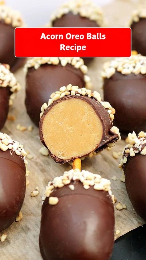 Celebrate fall with these adorable Acorn Oreo Balls! These no-bake treats are made with crushed Oreos, creamy peanut butter, and dipped in chocolate to create the perfect acorn shape. Topped with a mini Nilla wafer and a chocolate chip, they’re a fun and delicious way to embrace the season! 🍪🍂🌰 #AcornOreoBalls #FallBaking #NoBakeDesserts #SweetTreats Oreo Balls Recipe, Nilla Wafers, Oreo Balls, Crushed Oreos, Truffle Recipe, Fall Baking, No Bake Treats, Creamy Peanut Butter, Chocolate Cake Recipe