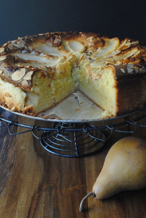 Pear Cake Gluten Free, Pear And Almond Cake, Pear Cake, Gluten Free Sweets, God Mat, Gluten Free Treats, Think Food, Almond Cakes, Gluten Free Cakes