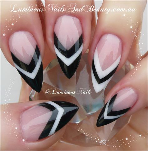 Black & White V Shape Design Nails... Nail Art French, Pink White Nails, Luminous Nails, Sculptured Nails, Nails Design With Rhinestones, White Nail Designs, Black Nail Designs, Super Nails, Pink Nail Designs