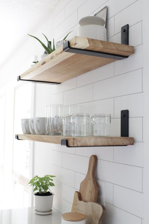 Becki Owens Kitchen, Projek Kayu, Kitchen Floating Shelves, Shelving Brackets, Diy Regal, Floating Shelves Kitchen, Floating Shelf Brackets, Metal Shelf Brackets, Interior Vintage