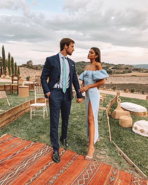 MARTA LOZANO on Instagram: “Boda @gotzonmantuliz & Pati 💙 Ayer y siempre nos hacéis muy felices #patygotzon . Baby blue dress: @diego_estrada 😍 Jewels:…” September Wedding Guest Outfits, Cocktail Wedding Attire, Wedding Guest Suits, Satin Sleeves, Baby Blue Dress, Couple Fits, Black Tie Wedding Guests, Dress Code Wedding, Fiesta Outfit