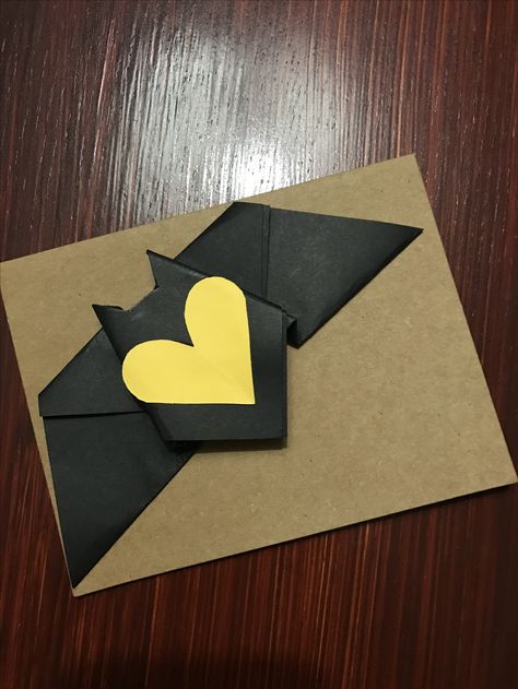 Batman Valentine, Handmade Gifts For Bf, Batman Valentines, Batman Crafts, Gifts For Bf, Diy Batman, Batman Diy, Cute Batman, Batman Love