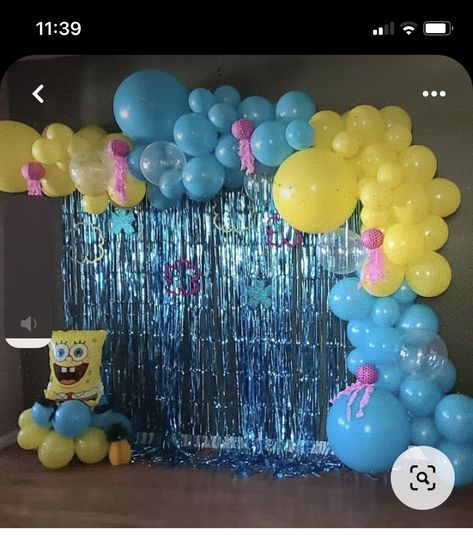 Spong Bob Birthday Party, Spongebob Photo Backdrop, Spongebob Backdrop For Birthday, Spongebob Backdrop Ideas, Spongebob Birthday Party Backdrop, Spongebob Party Backdrop, Spongebob Balloon Decorations, Spongebob Squarepants Party Decorations, Spongebob Dessert Table