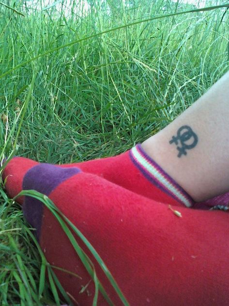 Lesbian Pride Tattoo, Pride Tattoo Ideas, Gay Pride Tattoos, Equality Tattoos, Lesbian Tattoo, Lgbt Tattoo, Tattoo Thoughts, Pride Tattoo, Tattoos Inspo