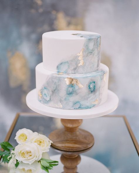 Light Blue Wedding Colors, Light Blue Wedding Cake, Pastel Wedding Cakes, Watercolor Wedding Cake, Marble Invitation Wedding, Colorful Wedding Cakes, Pretty Wedding Cakes, Light Blue Wedding, Marble Wedding