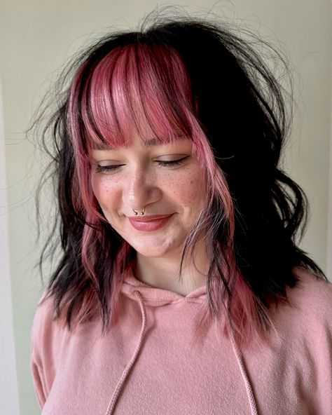 💞💓💕 @guytang_mydentity #pink #pinkhair #peekaboohair #peekaboohighlights #pastelhair #pastelpink #pastelaesthetic #twotonedhair #phillyhairstylist #phillyhair #phillyhairsalon #guytang #guytangmydentity #hairbesties #shag #shaghaircut