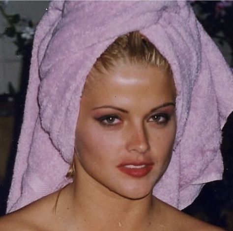 Anna Smith, Nicole Smith, Anna Nicole Smith, Anna Nicole, Brown Eyed Girls, See Ya, Sarah Michelle Gellar, Celebrity Moms, Blonde Bombshell