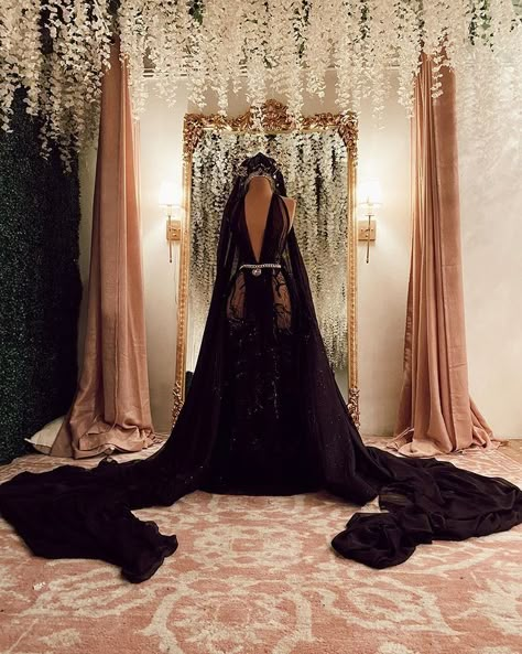 Feyre Acotar, Acotar Rhysand, Premier Dress, Court Outfit, Black Wedding Gowns, Dreamy Gowns, Slay Outfits, Cheap Homecoming Dresses, Wedding Picture Poses