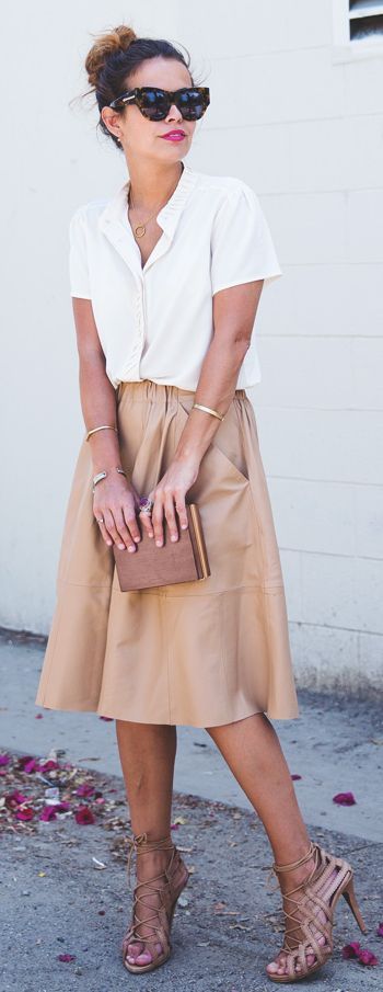 Asos Blush Midi Leathered Skirt by Collage Vintage & oh, the shoes! Minimalisticky Chic, Minimal Chic Outfit, Midi Rock Outfit, Midi Leather Skirt, Rok Midi, Rok Outfit, Estilo Hipster, Rock Outfit, Summer Work Outfits