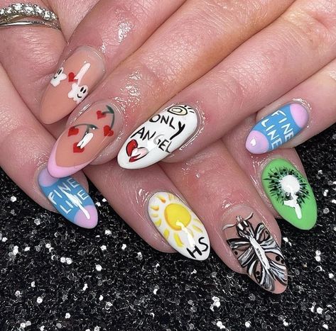 Harry Styles Nails Acrylic, Love On Tour Inspired Nails, Harry Style Nail Ideas, Harry Styles Inspired Nails Acrylic, Harry Styles Nails Ideas Harry's House, Harry Nails Inspired, Harry’s House Nails, Harry Styles Nails Inspired Love On Tour, Harrys House Nails