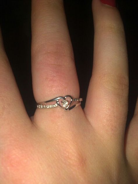 My Promise Ring <3 Tiffany Promise Rings, Cute Promise Rings Girlfriends, Promise Ring Aesthetic, Promise Ring For Him, Cute Promise Rings, Sms Language, Promise Rings For Him, Purity Ring, Cute Couple Gifts