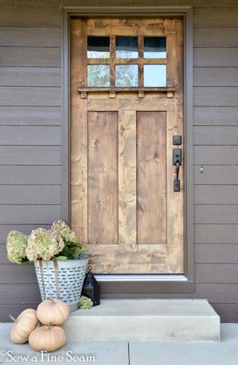 pic from themodestmomblog Door Decorating, Front Door Colors, Door Color, Beautiful Doors, Futurism, Craftsman Style, Exterior Doors, Entry Doors, 인테리어 디자인