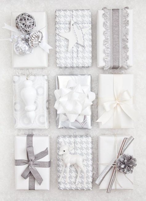 #presentideas #christmaspresentideas #putapumpkinonit #createyourworld Gift Wrapping Ideas For Boyfriend, White Christmas Quotes, Cute Gift Wrapping, Cute Gift Wrapping Ideas, Christmas Present Wrap, White Christmas Party, White Christmas Tree Decorations, Xmas Gift Wrap, White Christmas Stockings