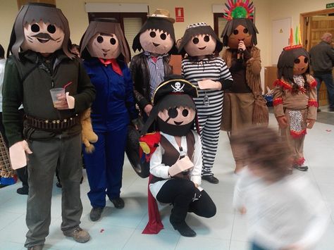 Disfraz playmobil Group Fancy Dress, Halloween Sewing, Diy Kostüm, Halloween Costumes Makeup, Group Costumes, Boy Costumes, Carnival Costumes, Purim, Diy Costumes