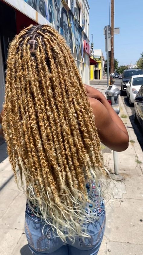 613 Locs, Hairstyles Thick Hair, Faux Dreads, Two Braid Hairstyles, Unique Hair Clip, Faux Locs Hairstyles, Braids Hairstyles Pictures, Goddess Locs, Girls Hairstyles Braids