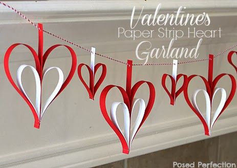 Saint Valentin Diy, Valentines Bricolage, Diy Valentine's Day Decorations, Happy Hearts Day, Diy Valentines Decorations, Valentine Projects, Heart Garland, Paper Hearts, Valentine Fun