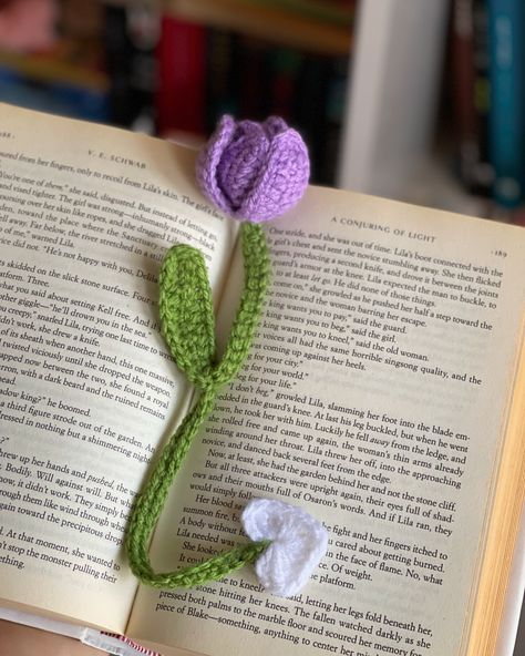 tulip bookmark 🔖 - custom order #crochet #crocheting #crochettulip #crochetbookmark #bookmark #handmade #smallbusiness #kurd #kurdistan Crochet Tulip Bookmark, Tulip Bookmark, Crochet Tulip, Bookmark Handmade, Crochet Ideas, Girl Face, The Conjuring, Tulips, Crochet