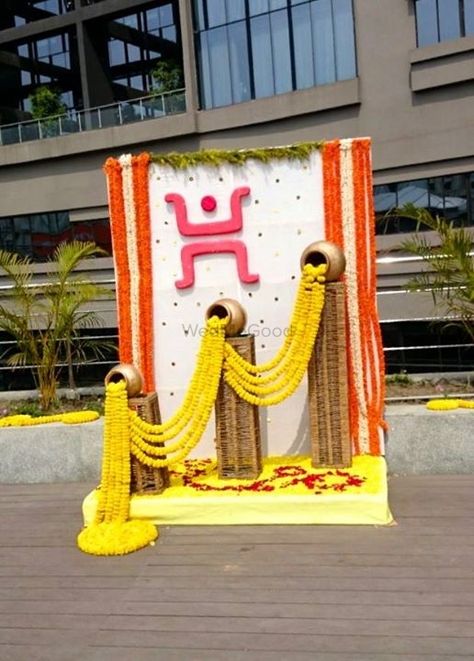 Portfolio Jain Parna Decoration, Naming Ceremony Decoration, Janmashtami Decoration, Diwali Decorations At Home, Housewarming Decorations, Ganpati Decoration Design, Rangoli Designs Flower, Diy Diwali Decorations, Goddess Decor