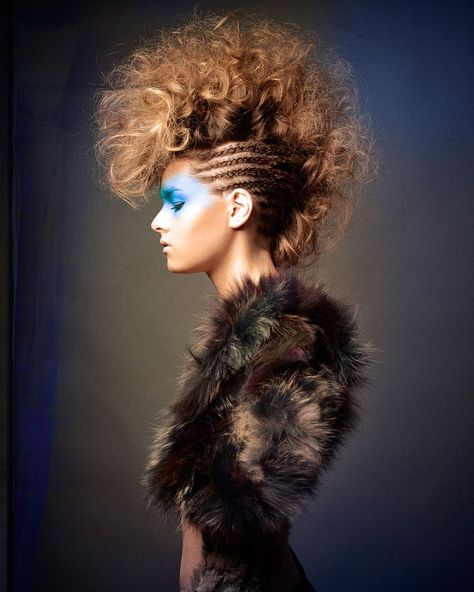 Heavy Metal Hairstyles, Runway Hairstyles, Pelo Editorial, Catwalk Hair, High Fashion Hair, Avant Garde Hair, Runway Hair, Mode Editorials, Editorial Hair