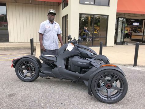 Congratulations to the Walker family from Stringer, MS for purchasing a 2019 Can-Am Ryker 600 at Hattiesburg Cycles. #canam #ryker Can Am Spyder F3 Custom, Can Am Ryker 900 Custom, Street Moto, Can Am Ryker, Canam Maverick X3 Turbo, Can Am Maverick X3, Futuristic Helmet, Can Am Spyder, Reverse Trike