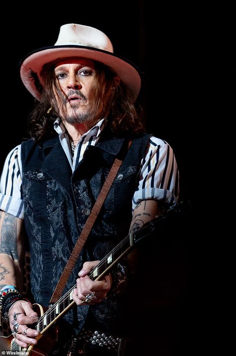 Tommy Henriksen, Johnny Depp Music, Johnny Depp Wallpaper, Hollywood Vampires, Andi Mack, Johnny Depp Pictures, Joe Perry, World News Today, Alice Cooper