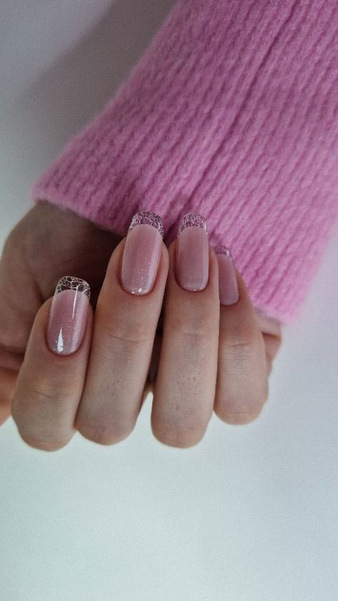 french nails, french glass nails, clear tip nails, french manicure, nail trends, french glass manicure, french clear tips, transparent tip nails, french tip nails Transparent French Tip Nails, French Glass Nails Slim, Glass French Nails, Clear French Tip Nails, Nail Disain, Slim Nails Design, French Glass Nails, Oyster Nails, Nails Slim