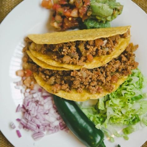 Recettes - Beyond Meat - Go Beyond® Beyond Beef Recipes, Meat Tacos, Vegan Meat Recipe, Yummy Veggies, Meat Delivery, Vegetarian Mexican, Vegan Mexican Recipes, Vegan Meat, Beef Tacos