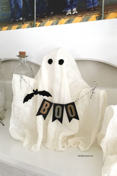 Wicked Pumpkin, Diy Ghost Decoration, Ghost Tutorial, Diy Halloween Ghosts, Halloween Buffet, Halloween Housewarming, Food Games, Ghost Crafts, Hosting Tips