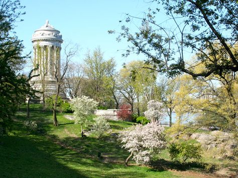 Frederick Law Olmsted, Upper Manhattan, Riverside Park, Nyc Park, Nyc Life, Nyc Trip, Street Design, Hudson River, Inspirational Pictures