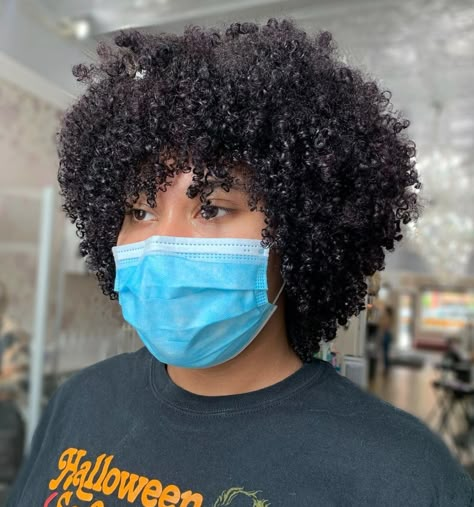 Afro Hair Short, Natural Hair Bangs, Brunette Curls, Natural Hair Haircuts, Curly Afro Hair, Curly Fringe, Short Natural Curly Hair, Natural Curly Hair Cuts, Black Curls