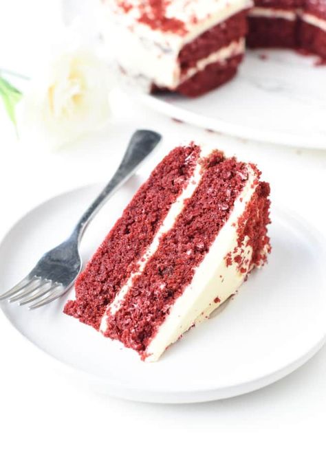 Redvelvet Cake, Sour Cream Frosting, Keto Cakes, Bolo Red Velvet, Red Velvet Cake Recipe, Keto Baking, Velvet Cake Recipes, Keto Chocolate Cake, Cinnamon Coffee Cake